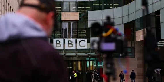 Bir BBC yöneticisi daha istifa etti