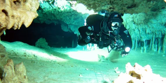 Dünyanın en uzun sualtı mağarasında keşif sürüyor: Uzunluğu 524 kilometreye çıktı