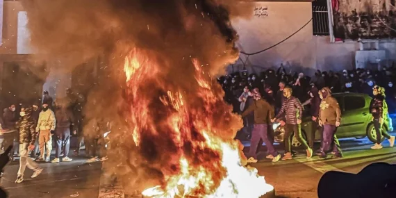 İran sokakta: Ölü sayısı 2 bin 550’ye yükseldi