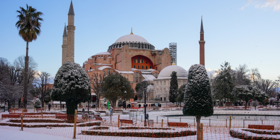 TÜİK | Turizm gelirleri zirveye çıktı: Konaklama 2025’te yaklaşık 7 milyar dolarla rekora koştu