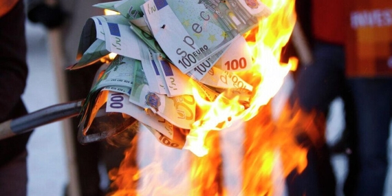 Sputnik | Almanya ekonomisi son 5 yılda krizler sebebiyle en az 1.1 trilyon dolar kaybetti