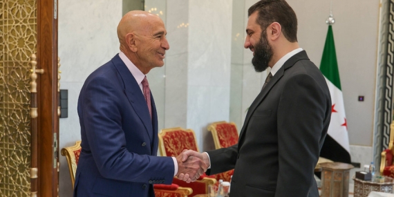 Independent | Tom Barrack’tan SDG’ye son mesaj: Sizin için tek bir kurşun bile atmayacağız