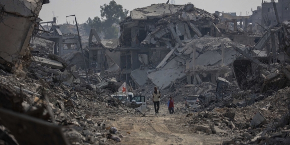 İsrail, Gazze’de 15 sağlıkçıyı 910 mermiyle öldürdü