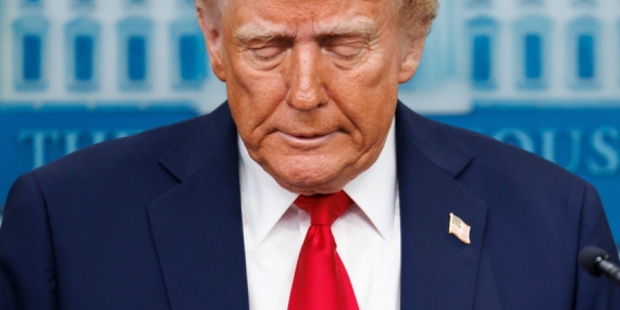 CNN International | Trump’ın üzerinde baskı arttı: Savaşın ABD ekonomisini vurması dengeleri İran’ın lehine çevirdi