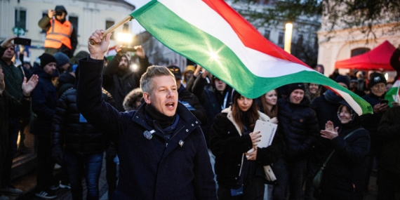 New York Times | Magyar zor kararların eşiğinde: Macaristan çok istese de Rusya’dan kopamayacak