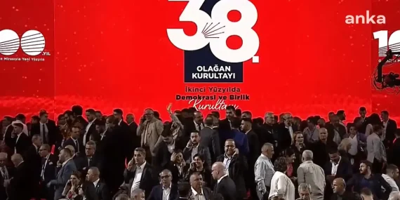 Mahkeme: CHP 38. Kurultay delegeleri ile kurultay yapamaz