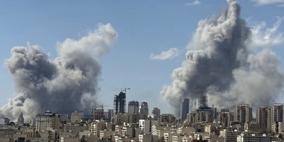 Reuters | ABD Hürmüz Boğazı’nda İran’a ait 10 askeri hedefi vurdu, İran güçleri Kuveyt ve Bahreyn’de misilleme yaptı
