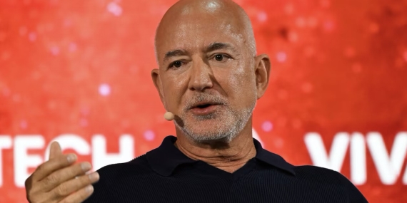 The Guardian | Premier Lig’de milyar dolarlık pazarlık: Jeff Bezos, Liverpool’a ortak olmak için masada