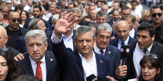Halk TV | YENİ Parti’nin yönetim kadrosu belli oldu: PM ve YDK üyeleri açıklandı