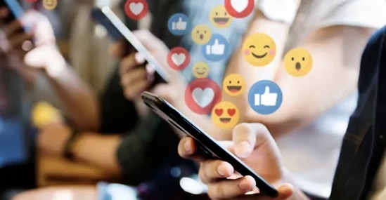 VICE | CV devri algoritmaya yenildi: Z kuşağı iş bulmak için TikTok kullanıyor