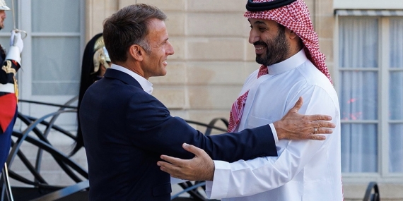 CNBC | Macron “olağanüstü bir duyuru” diyerek paylaştı: Fransa ve Suudi Arabistan’dan 6 milyar euroluk anlaşma