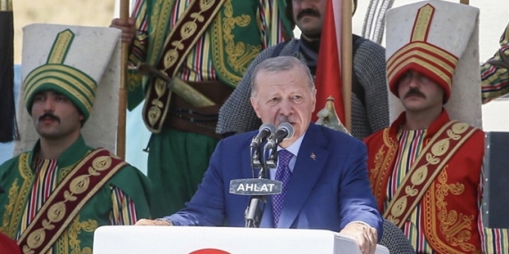 TRT Haber | Erdoğan, Malazgirt’te konuştu: Ne yaparsanız yapın bizi yolumuzdan döndüremezsiniz