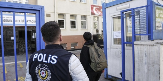 T24 | Okullarda yeni güvenlik dönemi: 31 bin personel sahada