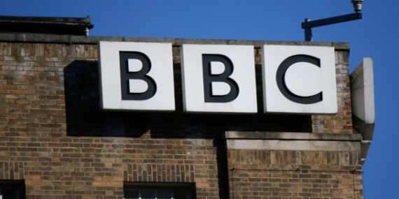 The Guardian | BBC tasarruf için 2 kanal ve 1 radyoyu kapatacak