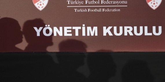 Sporx | TFF’de olağanüstü toplantı: Yedi isim ‘göreve devam’ dedi, beş yönetici istifa etti
